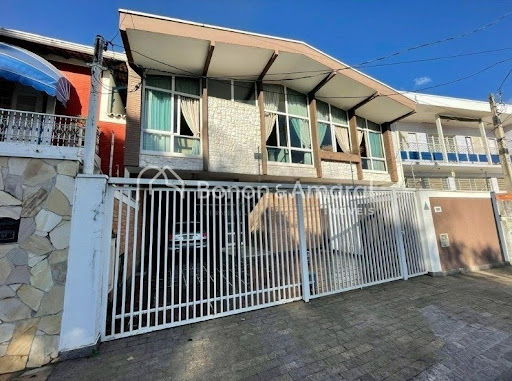 Casa, 3 quartos, 255 m² - Foto 1