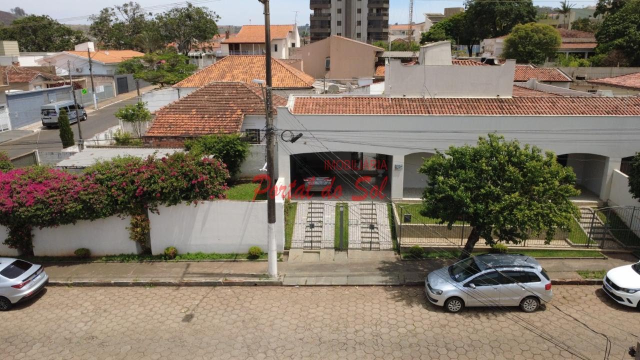 Casa à venda com 4 quartos, 1 suíte e 485m² no Centro, Santo Antônio da Platina (PR) — foto 3 de 8