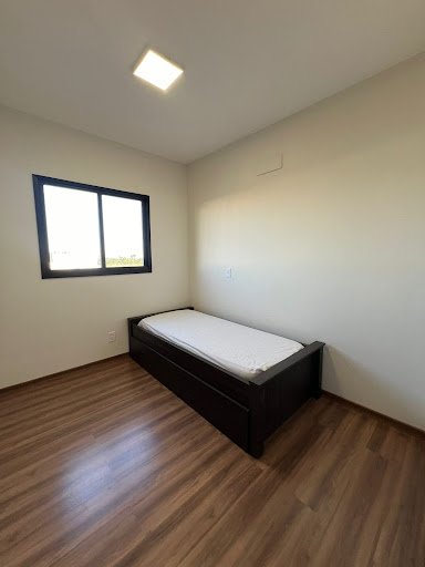 Apartamento em Vivendas do Parque Semi mobiliado -  CG
