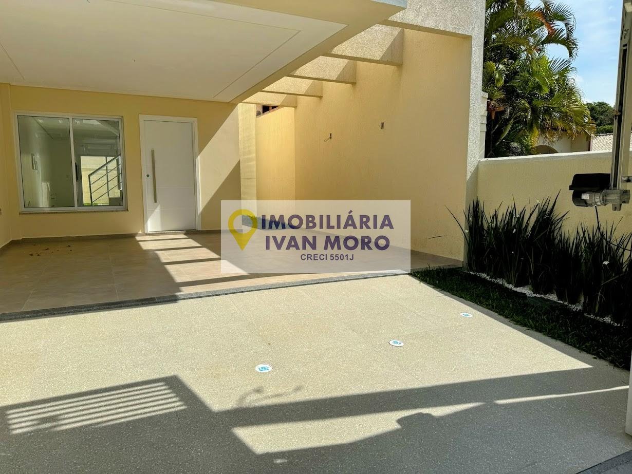 Casa à venda com 3 quartos, 1 suíte, 2 vagas e 143m² no Ingleses do Rio Vermelho, Florianópolis (SC) — foto 3 de 27