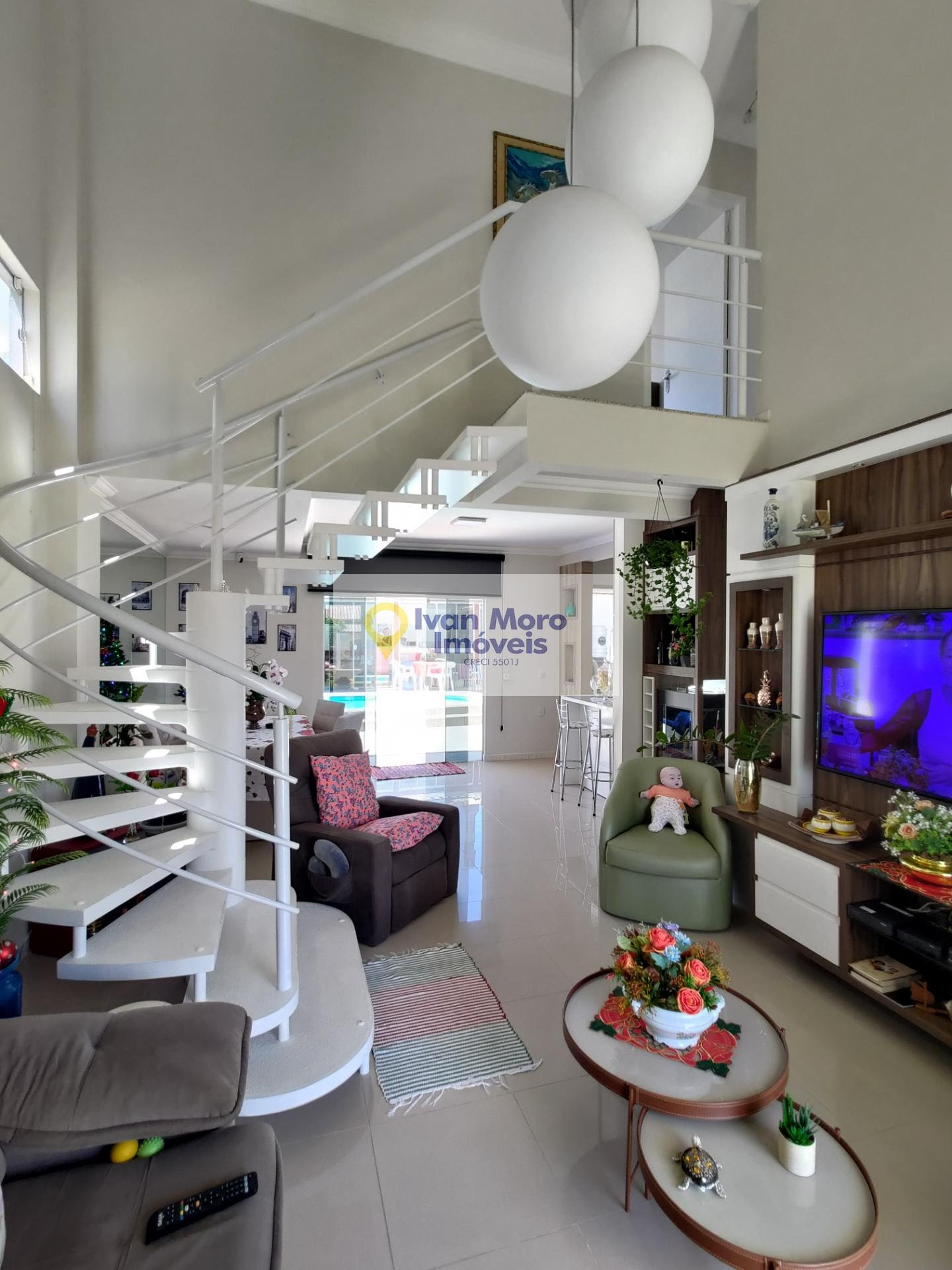 Casa à venda com 3 quartos, 3 suítes, 4 vagas e 215m² no Ingleses do Rio Vermelho, Florianópolis (SC) — foto 10 de 30
