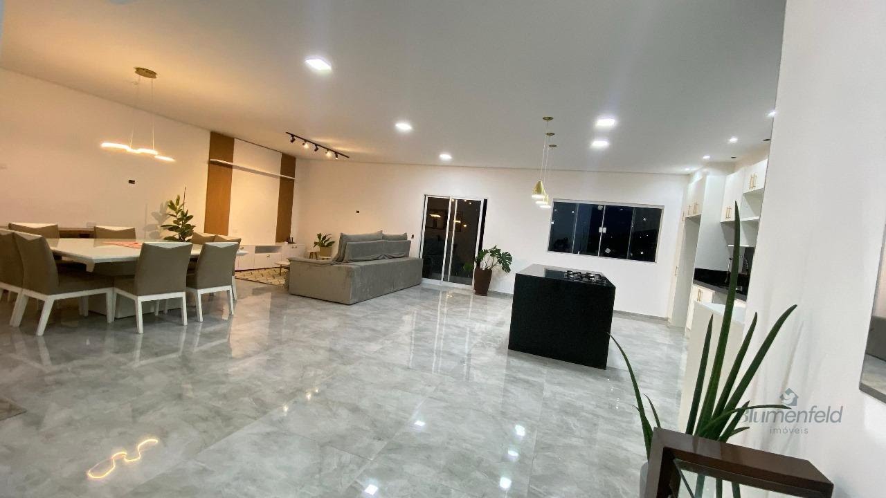 Casa à venda com 3 quartos, 3 suítes e 2200m² no Arujá Hills III, Arujá (SP) — foto 15 de 30