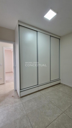 Quarto 2 - Armário