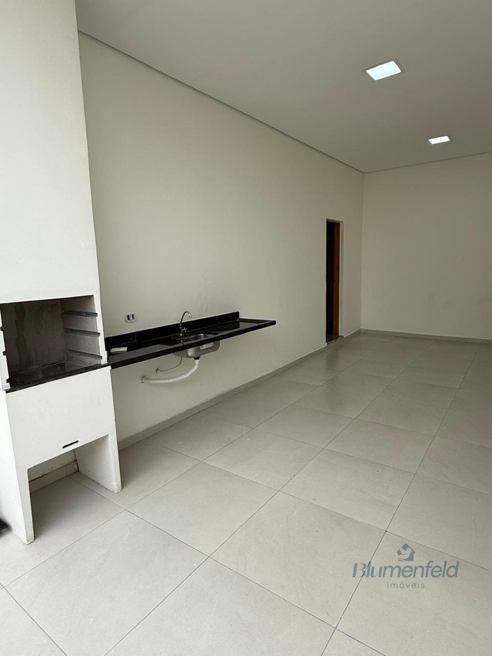 Casa à venda com 3 quartos, 1 suíte, 2 vagas e 100m² no Nova Arujá, Arujá (SP) — foto 14 de 16