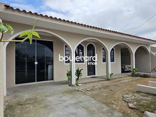 Casa de 3 Dormitórios | 1 Suíte | Serraria | São José
