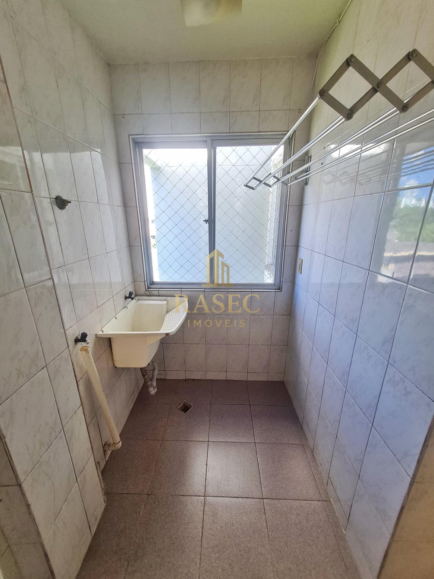 Apartamento à venda com 4 quartos, 1 suíte, 1 vaga e 128m² no Centro I, Brusque (SC) — foto 3 de 5