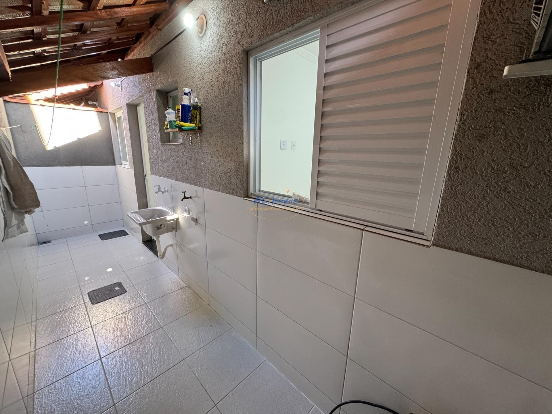 Casa à venda com 2 quartos, 1 banheiro, 1 vaga e 40m² no Nova Mirim, Praia Grande (SP) — foto 17 de 19