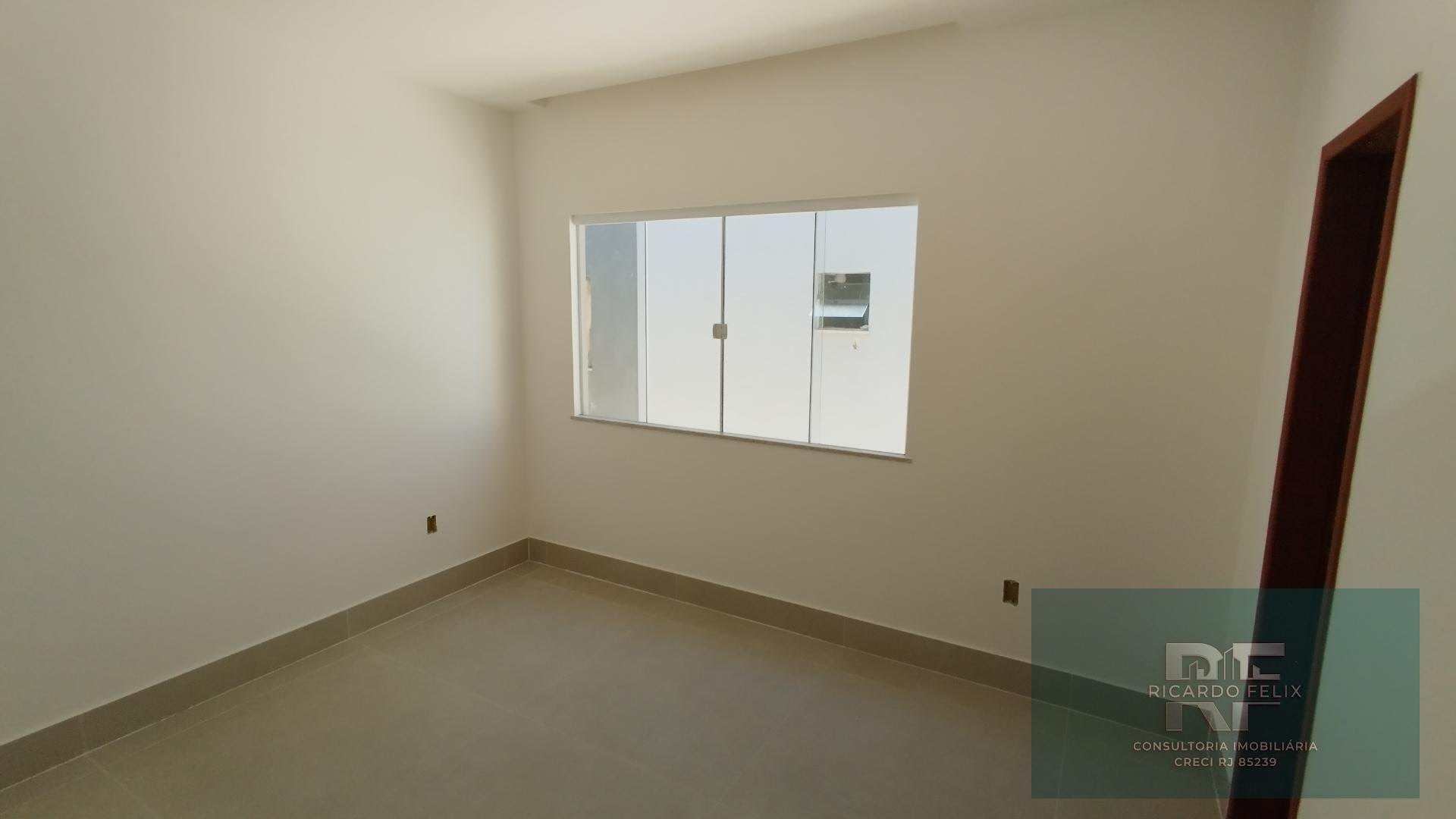 Casa à venda com 4 quartos, 4 suítes, 2 vagas e 180m² no Recreio, Rio das Ostras (RJ) — foto 20 de 27