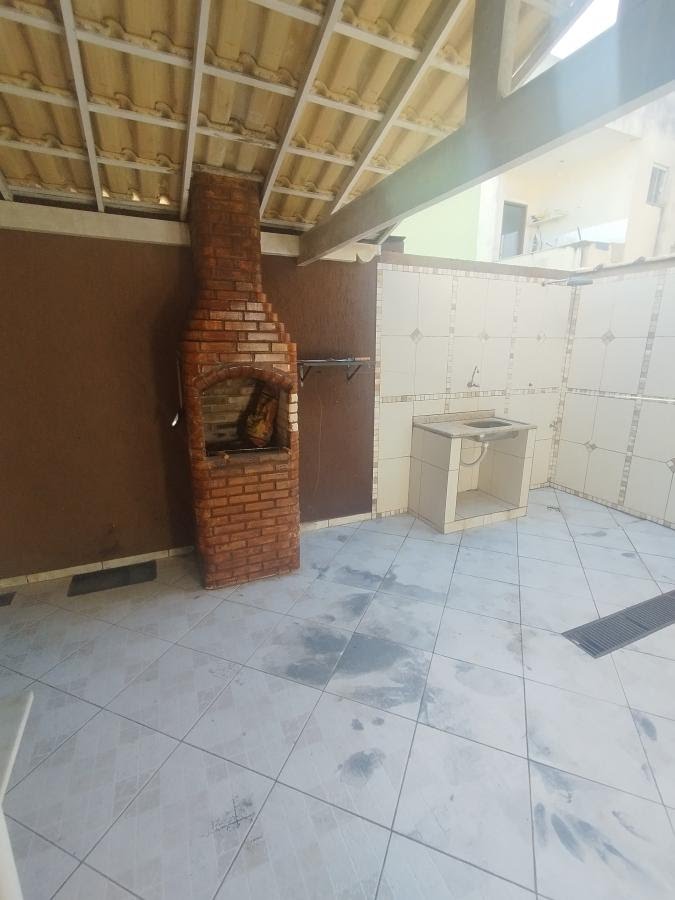 Casa à venda com 3 quartos, 1 suíte, 2 vagas e 130m² no Jardim Mariléa, Rio das Ostras (RJ) — foto 4 de 8