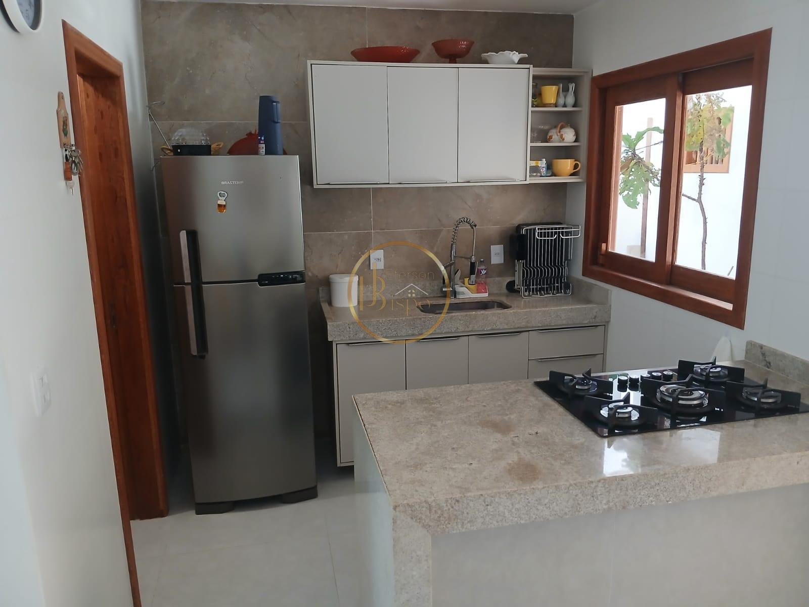 Casa à venda com 2 quartos, 2 suítes, 1 vaga e 100m² no Centro Arraial, Porto Seguro (BA) — foto 2 de 10