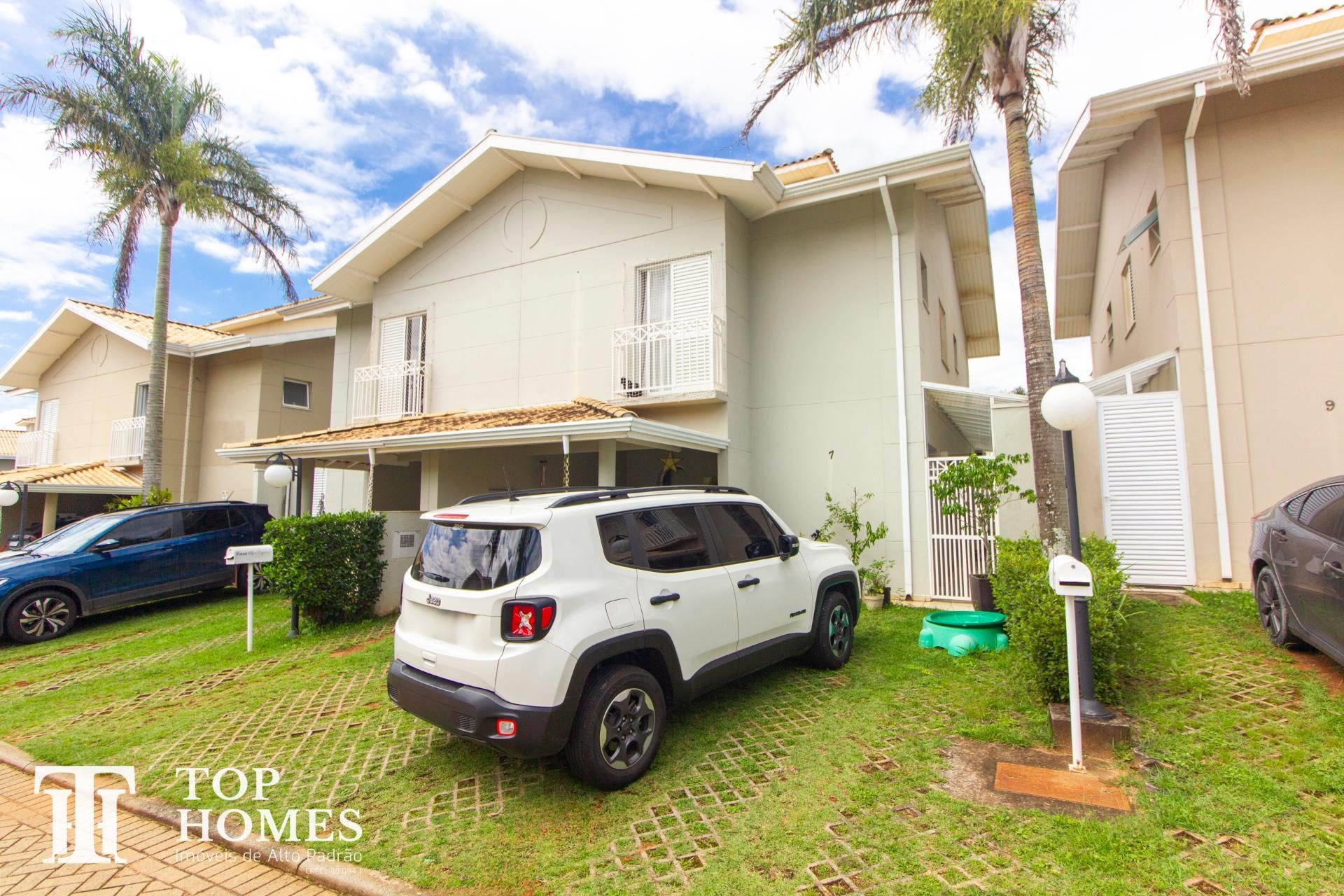 Casa à venda no condomínio Chácara das Palmeiras Imperiais - Medeiros - Jundiaí