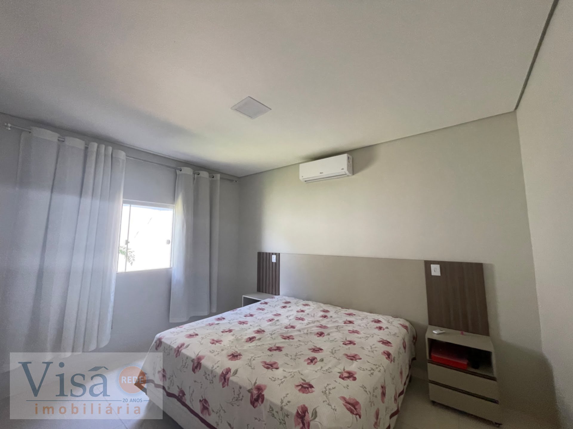 Casa à venda com 3 quartos, 2 suítes, 2 vagas e 250m² no Jardim Serrano, Paracatu (MG) — foto 30 de 30