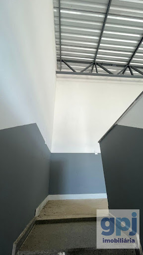 Galpão para Alugar em Nova Serrana, 120m², 1 Banheiro