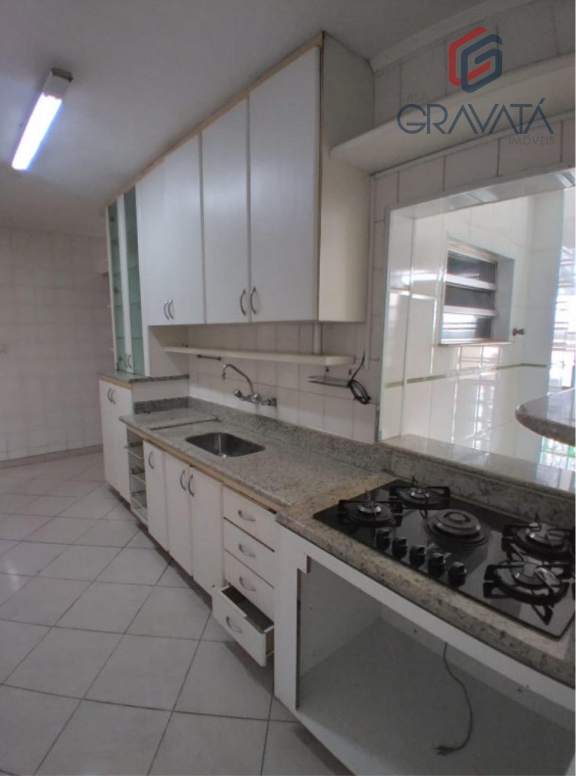 Casa à venda com 3 quartos, 2 suítes, 2 vagas e 225m² no Vila Luzita, Santo André (SP) — foto 7 de 23