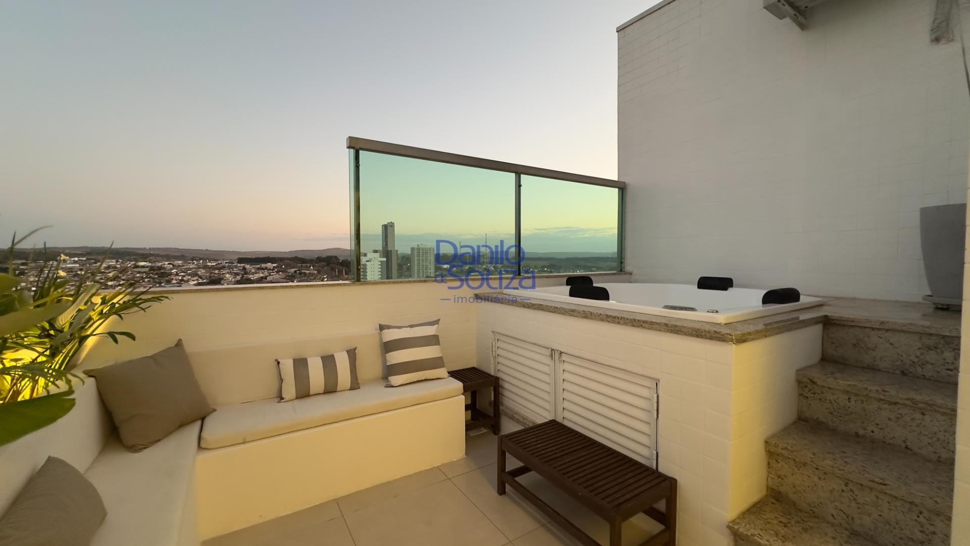 Apartamento à venda com 3 quartos, 2 suítes, 4 vagas e 144m² no Centro, Araxá (MG) — foto 12 de 23
