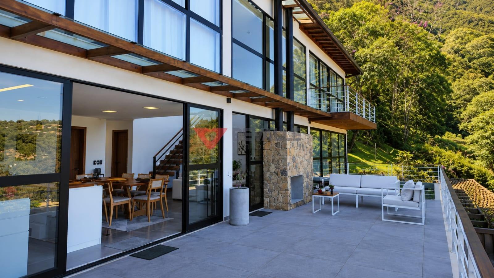 Casa à venda com 5 quartos, 5 banheiros, 3 vagas e 450m² no Itaipava, Petrópolis (RJ) — foto 18 de 20
