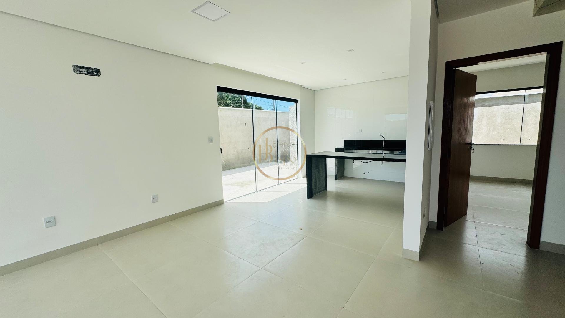 Casa à venda com 3 quartos, 3 banheiros, 1 vaga e 120m² no Dville, Porto Seguro — foto principal