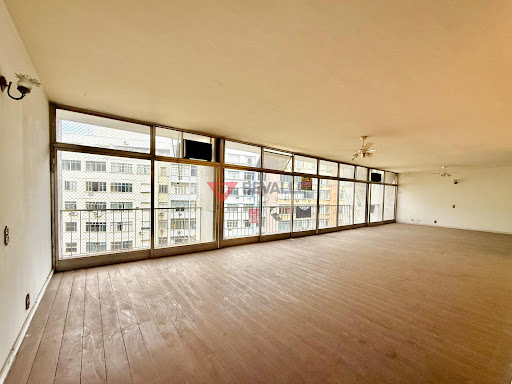Luxuoso Apartamento no Flamengo: 4 Quartos e 5 Banheiros