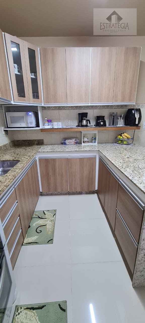 Casa à venda com 3 quartos, 1 suíte, 2 vagas e 170m² no Morin, Petrópolis (RJ) — foto 6 de 19