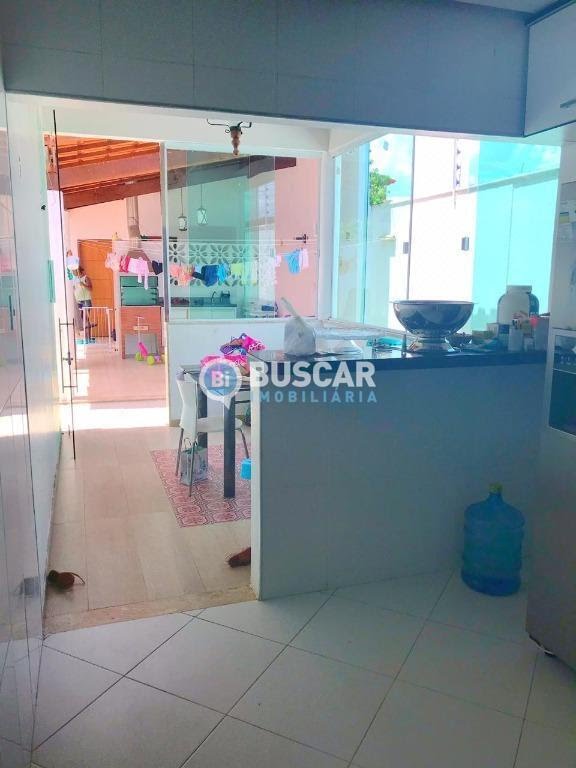 Casa à venda com 2 quartos, 2 suítes, 1 vaga e 265m² no Tomba, Feira de Santana (BA) — foto 4 de 30