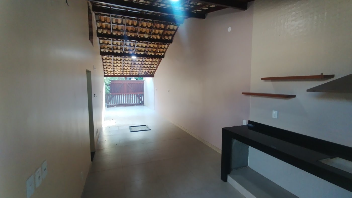 Casa à venda com 3 quartos, 3 banheiros, 2 vagas e 150m² no Extensão do Bosque, Rio das Ostras (RJ) — foto 3 de 8