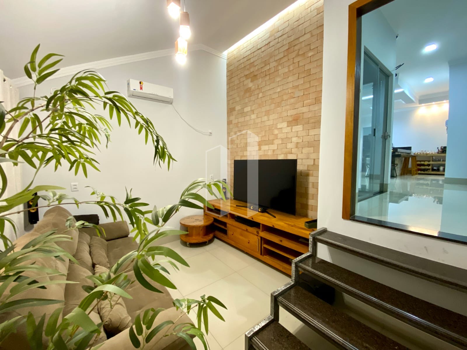 Casa à venda com 4 quartos, 4 suítes, 4 vagas e 320m² no Jardim Venezuela, Morrinhos (GO) — foto 6 de 30