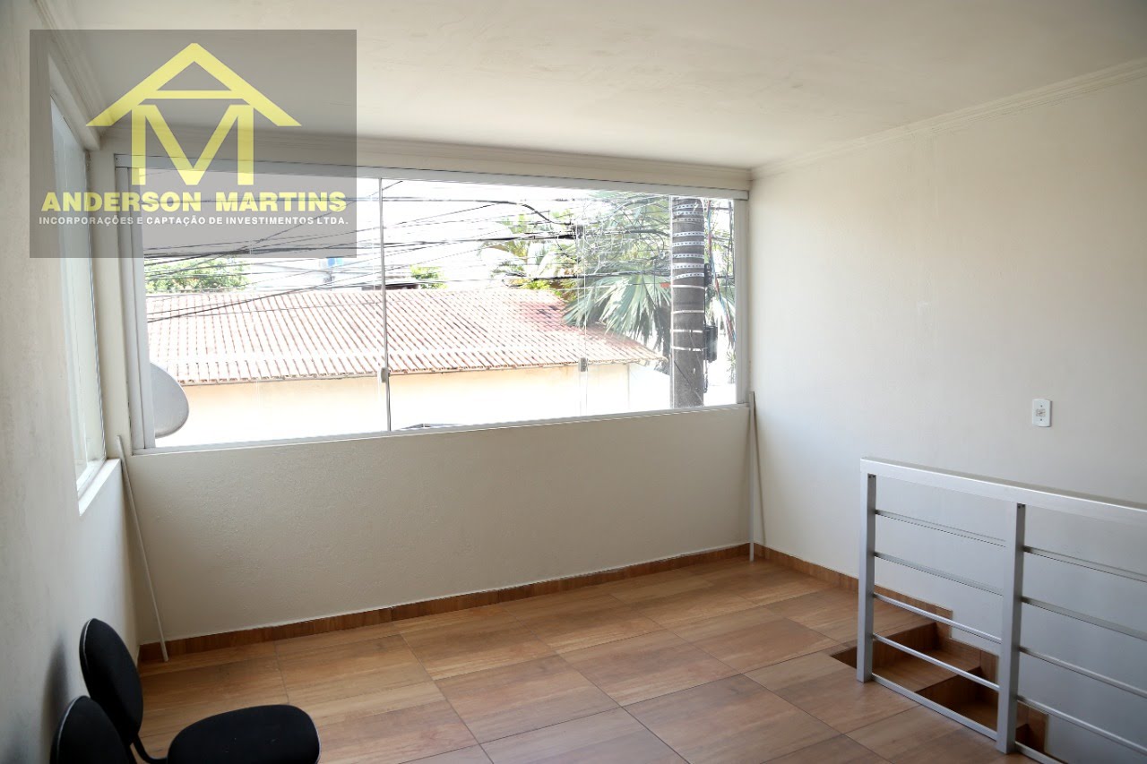 Casa, 3 quartos, 360 m² - Foto 1