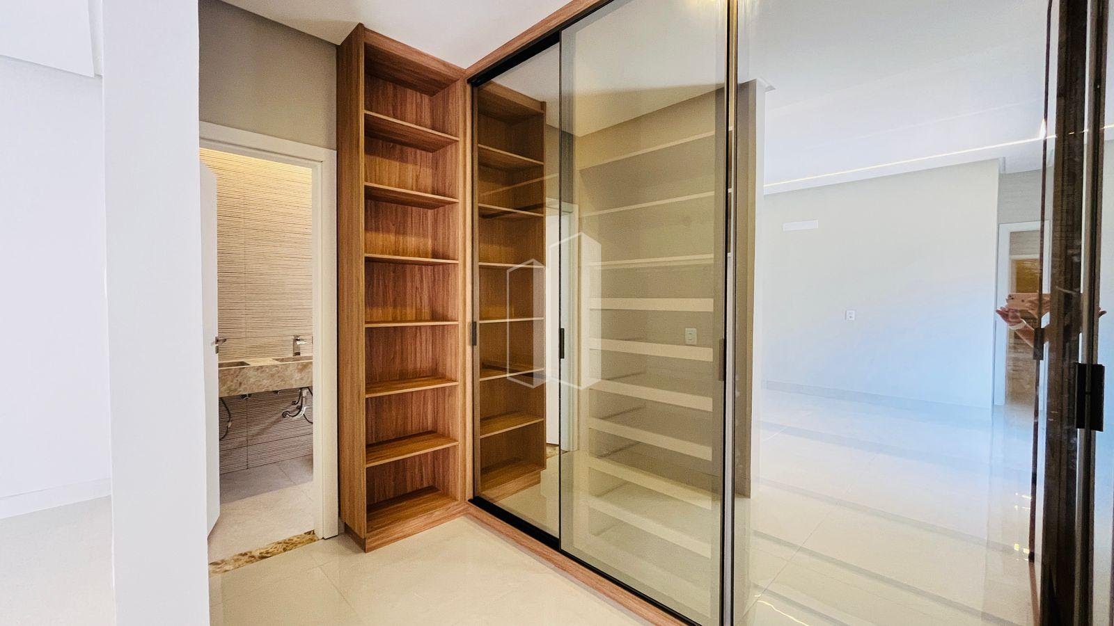 Casa à venda com 4 quartos, 4 suítes, 2 vagas e 236m² no Jardim Atlatico, Goiânia (GO) — foto 18 de 23