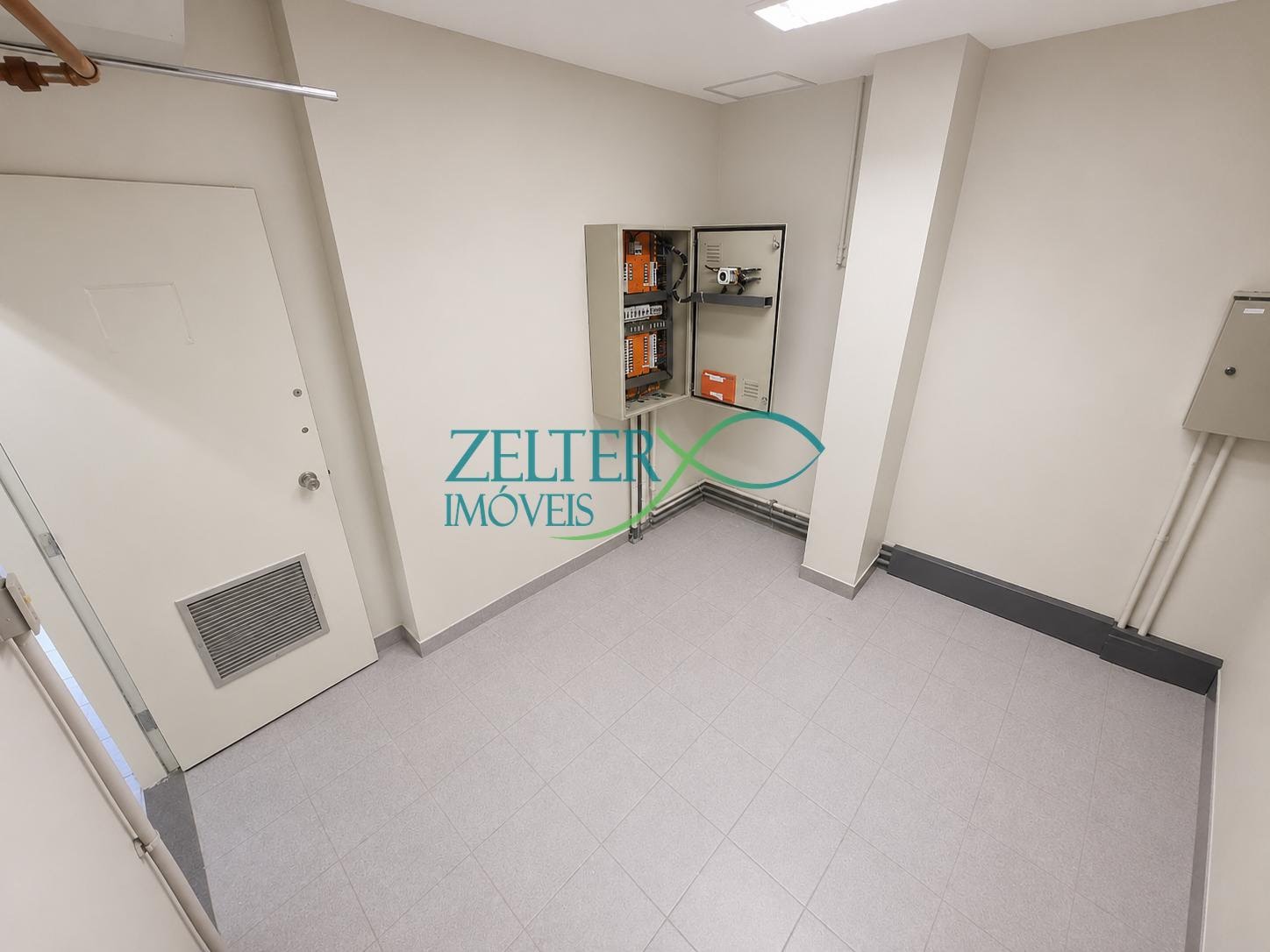 Comercial para alugar com 4 banheiros e 850m² no Penha, Rio de Janeiro (RJ) — foto 13 de 30