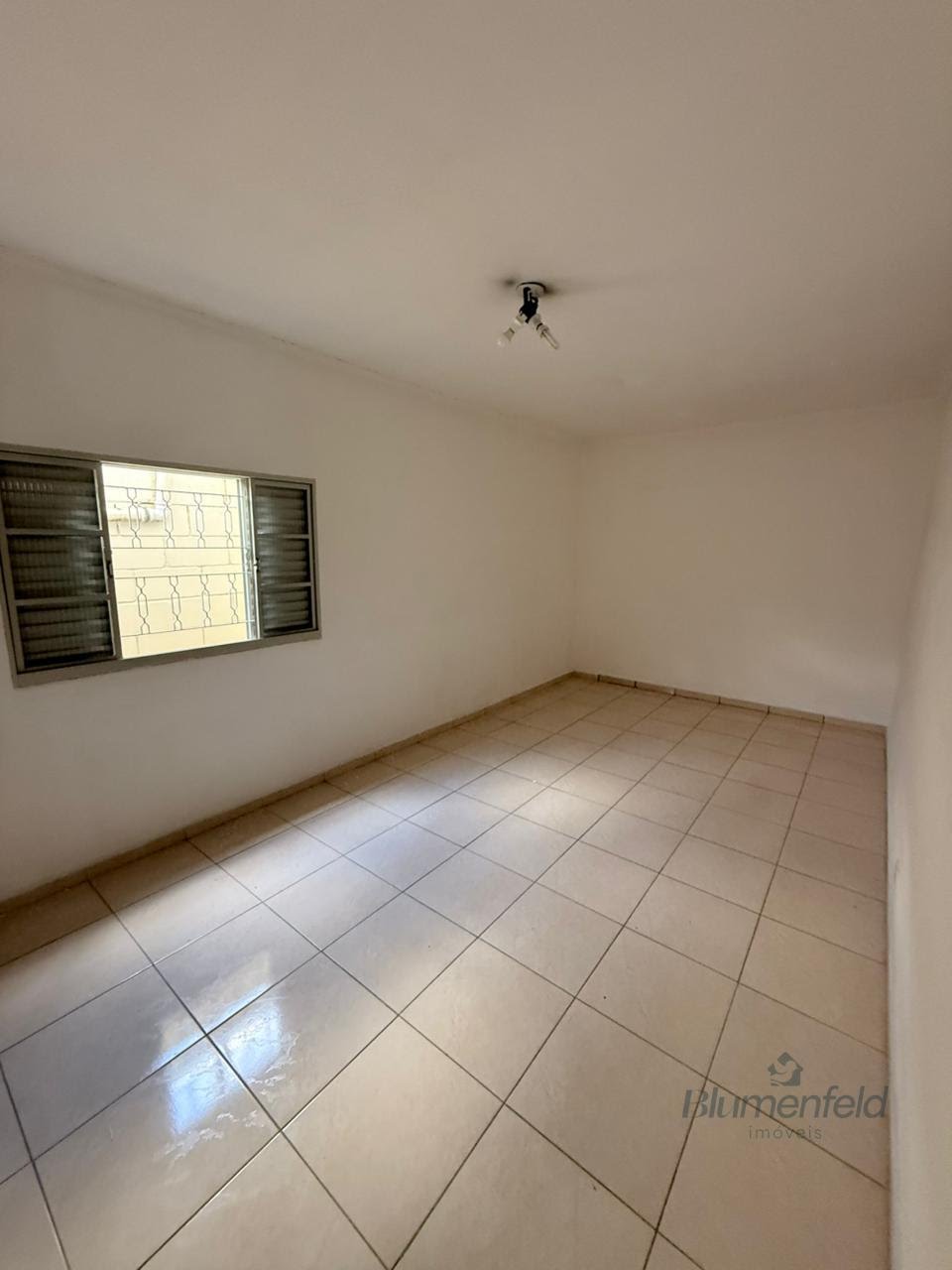 Casa para alugar com 4 quartos, 2 banheiros, 8 vagas e 150m² no Jardim Rincão, Arujá (SP) — foto 7 de 14