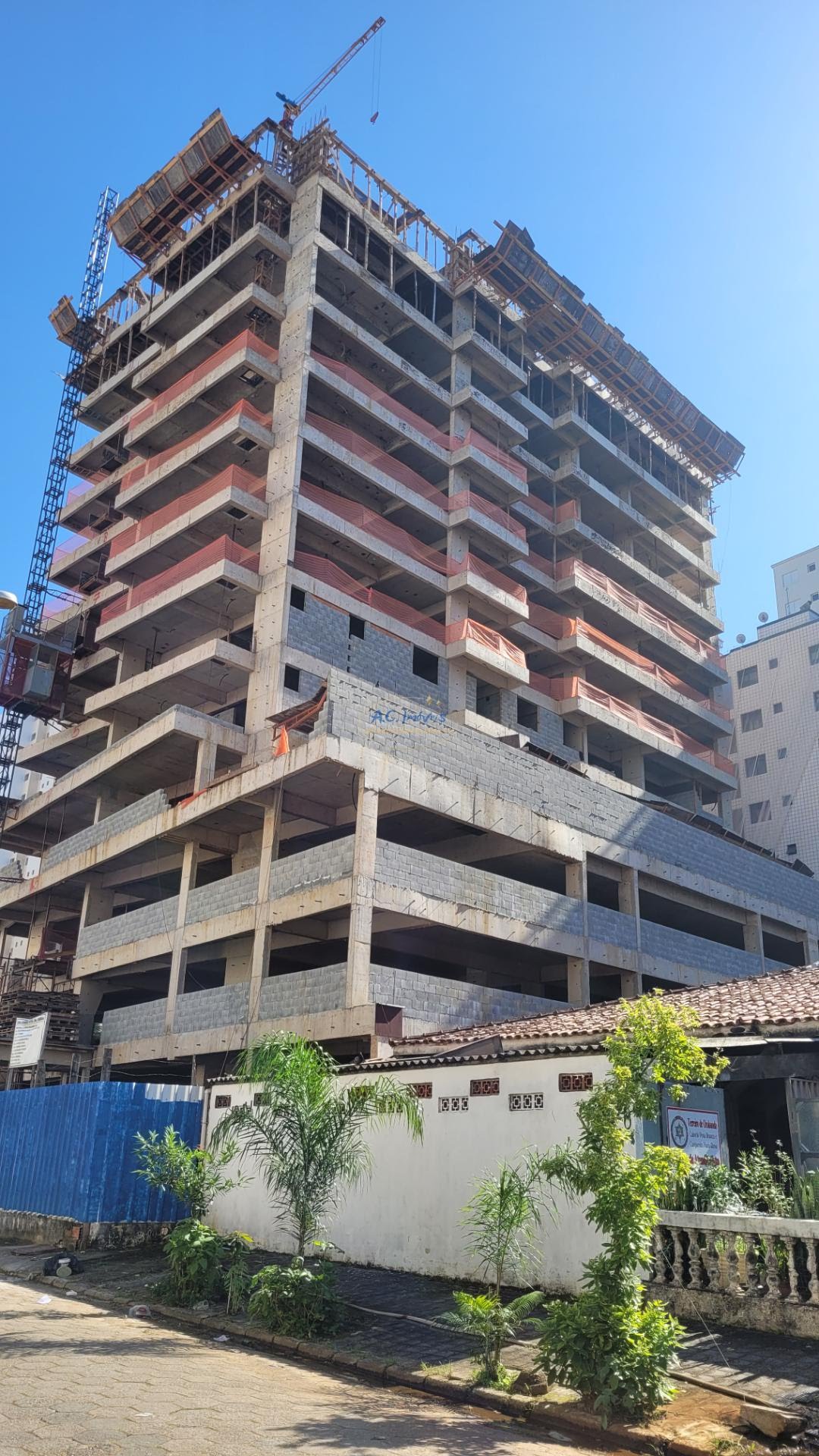 Cobertura à venda com 3 quartos, 3 suítes, 4 vagas e 214m² no Aviação, Praia Grande (SP) — foto 9 de 11