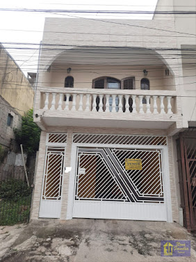 Casa em Jardim Monte Carmelo, Guarulhos - 2 Dormitórios, 1 Banheiro por R$500K - Venda e Locação