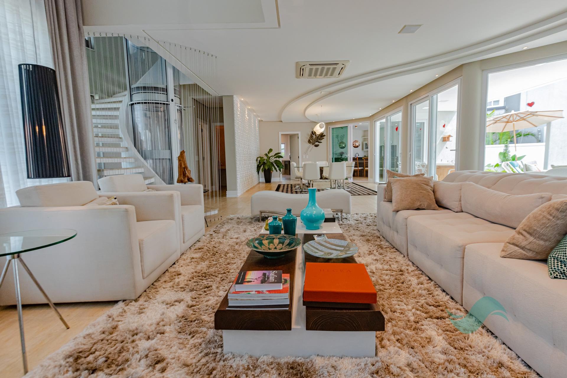 Casa à venda com 6 quartos, 5 suítes, 7 vagas e 600m² no Jurerê Internacional, Florianópolis (SC) — foto 15 de 30