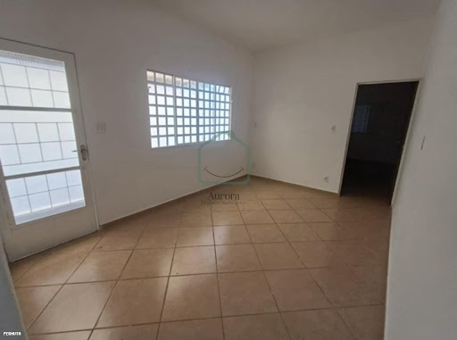 Casa para Venda em Mogi das Cruzes / SP no bairro Jardim Santos Dumont III 