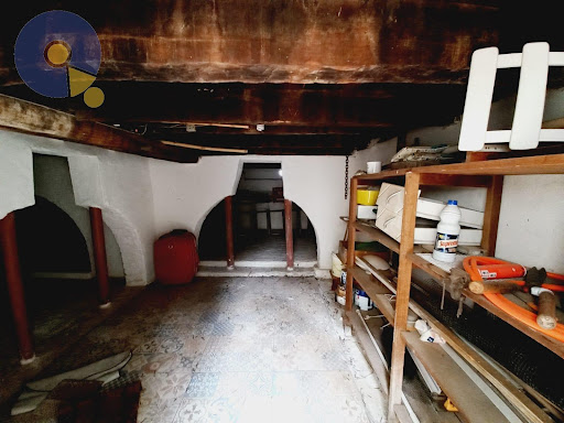 Casa no Centro de Amparo - Ótimo ponto comercial
