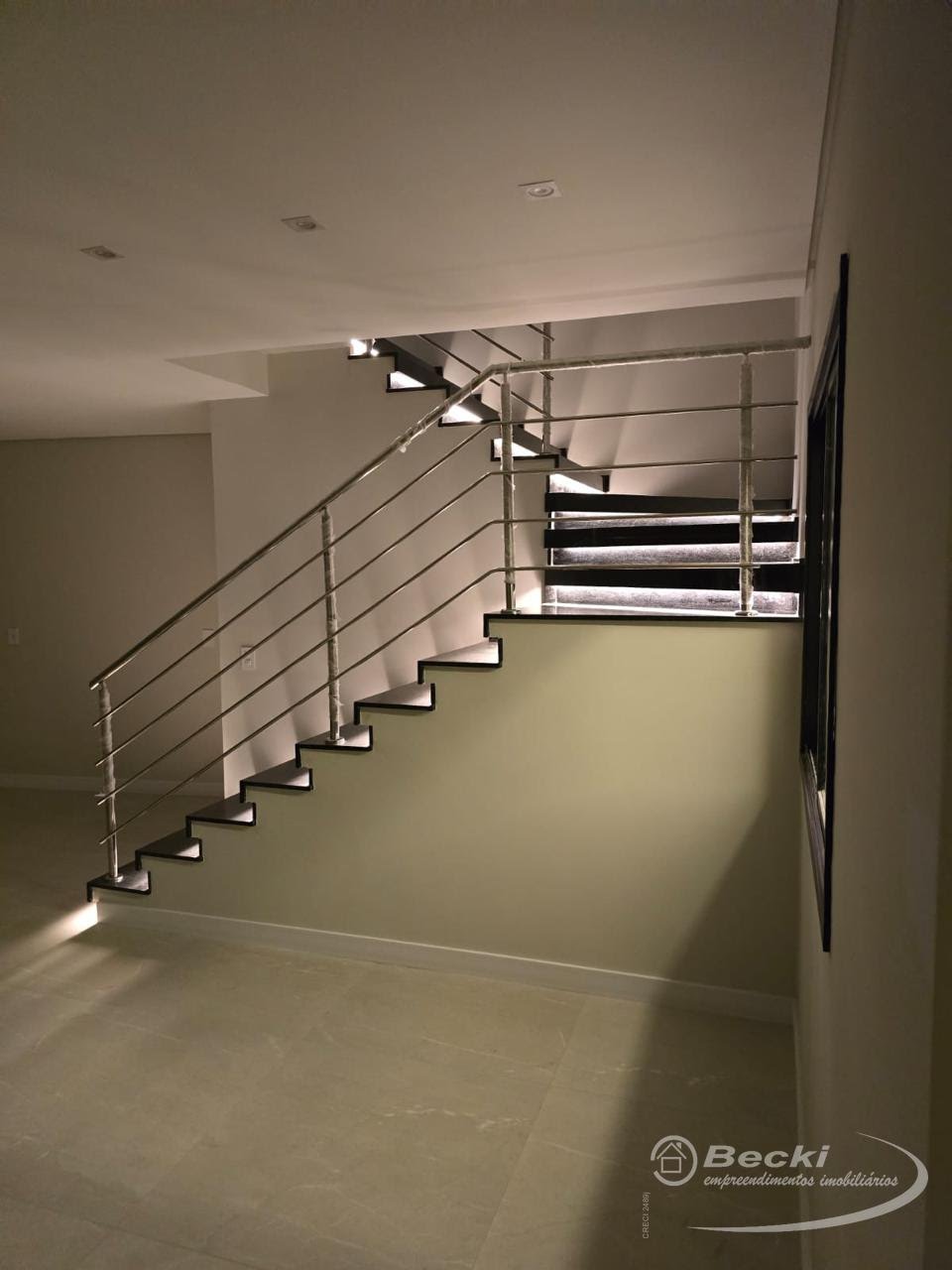 Casa à venda com 3 quartos, 3 suítes, 3 vagas e 180m² no América, Joinville (SC) — foto 11 de 14