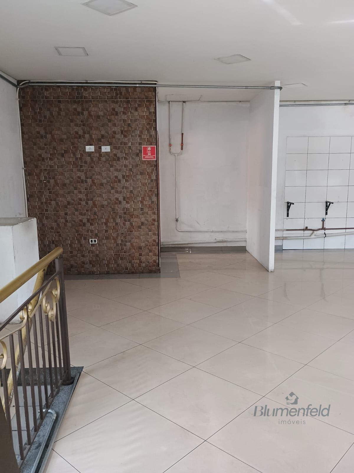 Comercial para alugar com 5 banheiros e 300m² no Centro, Arujá (SP) — foto 8 de 30