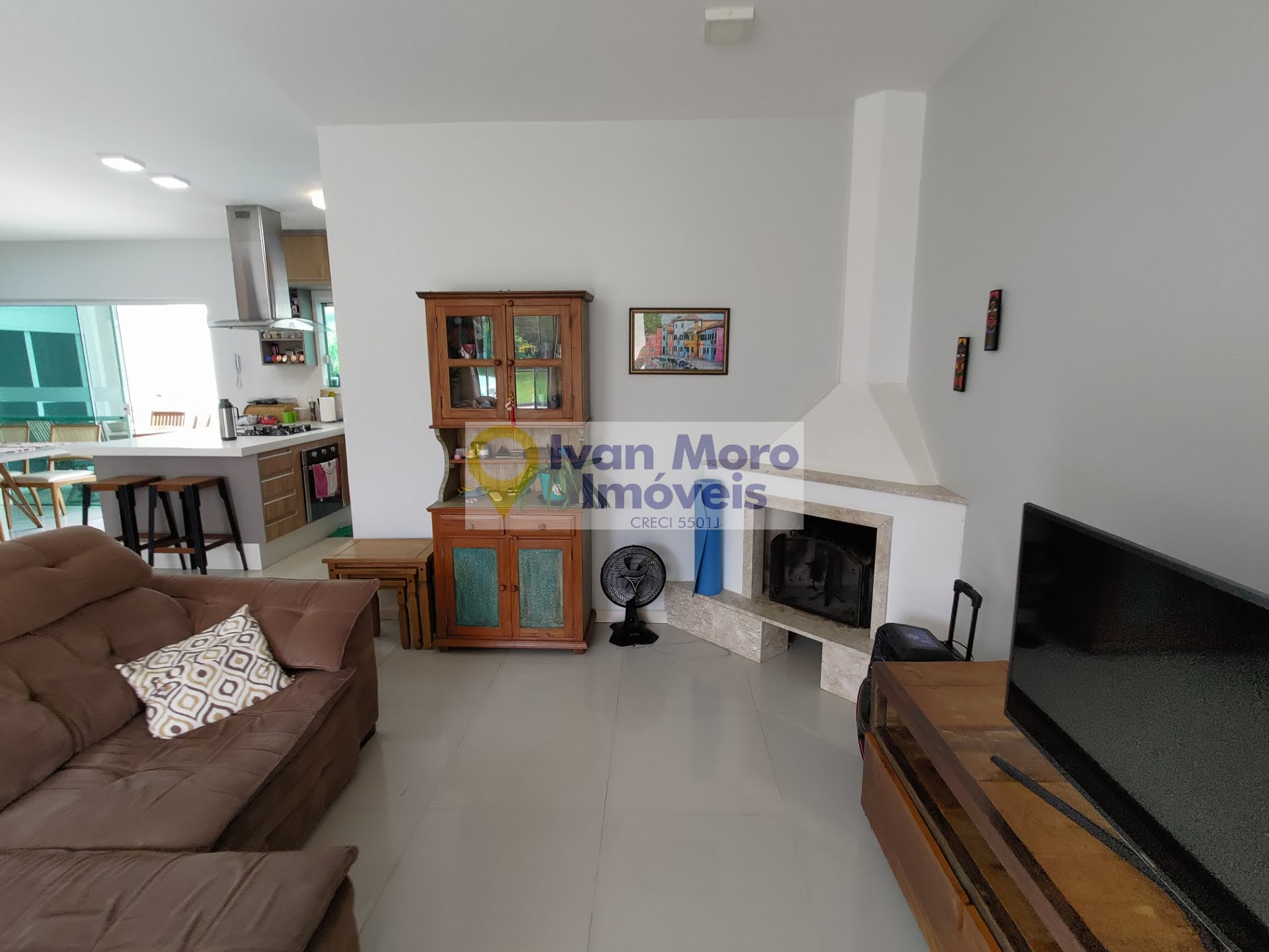 Casa à venda com 4 quartos, 3 suítes, 2 vagas e 224m² no Cachoeira do Bom Jesus, Florianópolis (SC) — foto 9 de 30
