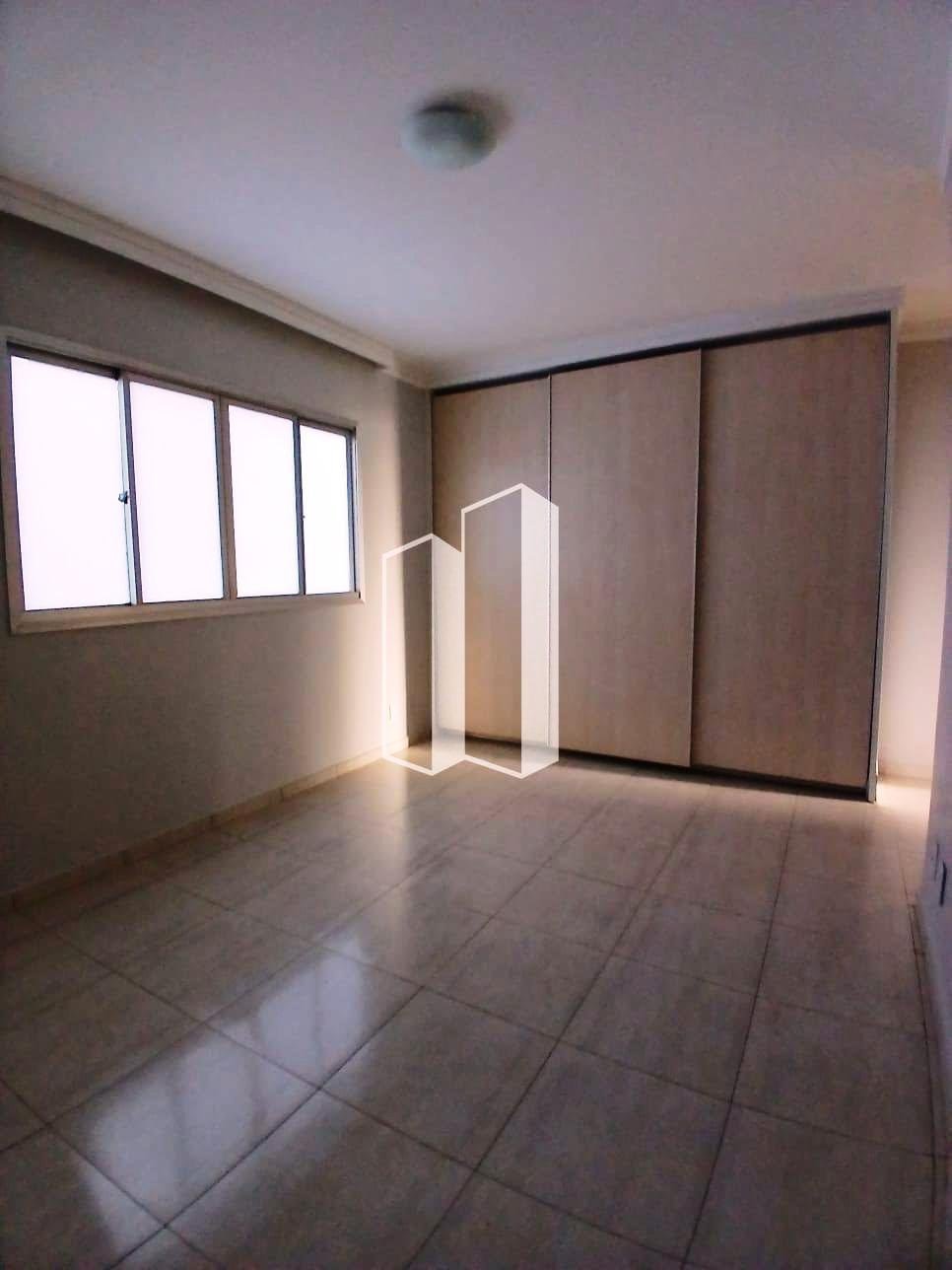 Casa à venda com 4 quartos, 3 suítes, 4 vagas e 263m² no Residencial Granville, Goiânia (GO) — foto 25 de 30