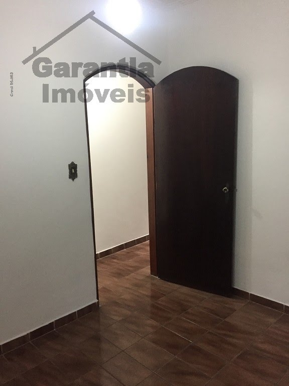 Casa à venda com 3 quartos, 1 suíte, 2 vagas e 180m² no Jardim da Glória, Osasco (SP) — foto 24 de 30