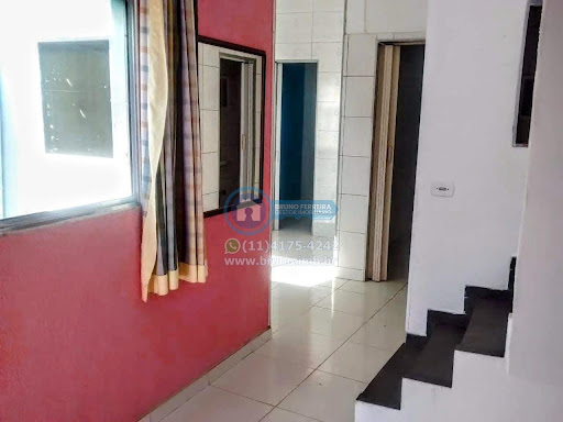 Casa de Renda à Venda em Parque Edu Chaves - 3 Dormitórios, 90m²