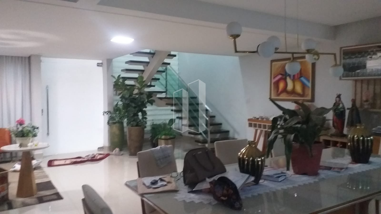 Casa à venda com 4 quartos, 6 banheiros, 4 vagas e 400m² no Residencial Granville, Goiânia — foto principal
