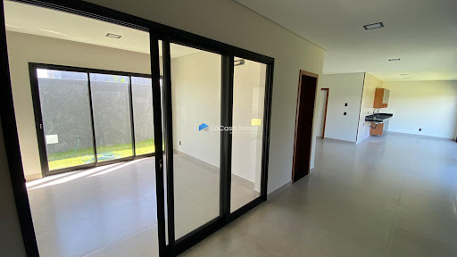 Casa à Venda em Porto Seguro: 3 Suítes, 425m² no Gaudí