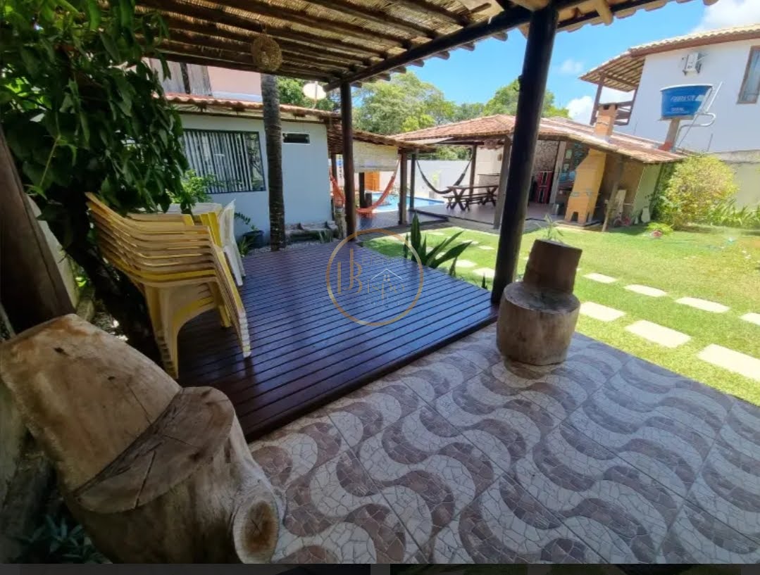 Casa à venda com 4 quartos, 4 banheiros, 3 vagas e 150m² no Village 3, Porto Seguro — foto principal