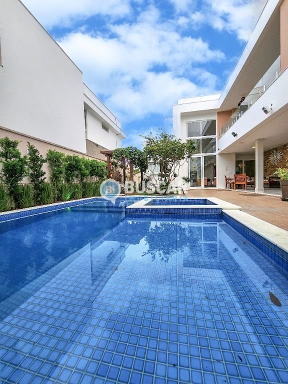 Casa à venda com 6 quartos, 5 suítes, 6 vagas e 505m² no Sim, Feira de Santana (BA) — foto 8 de 21