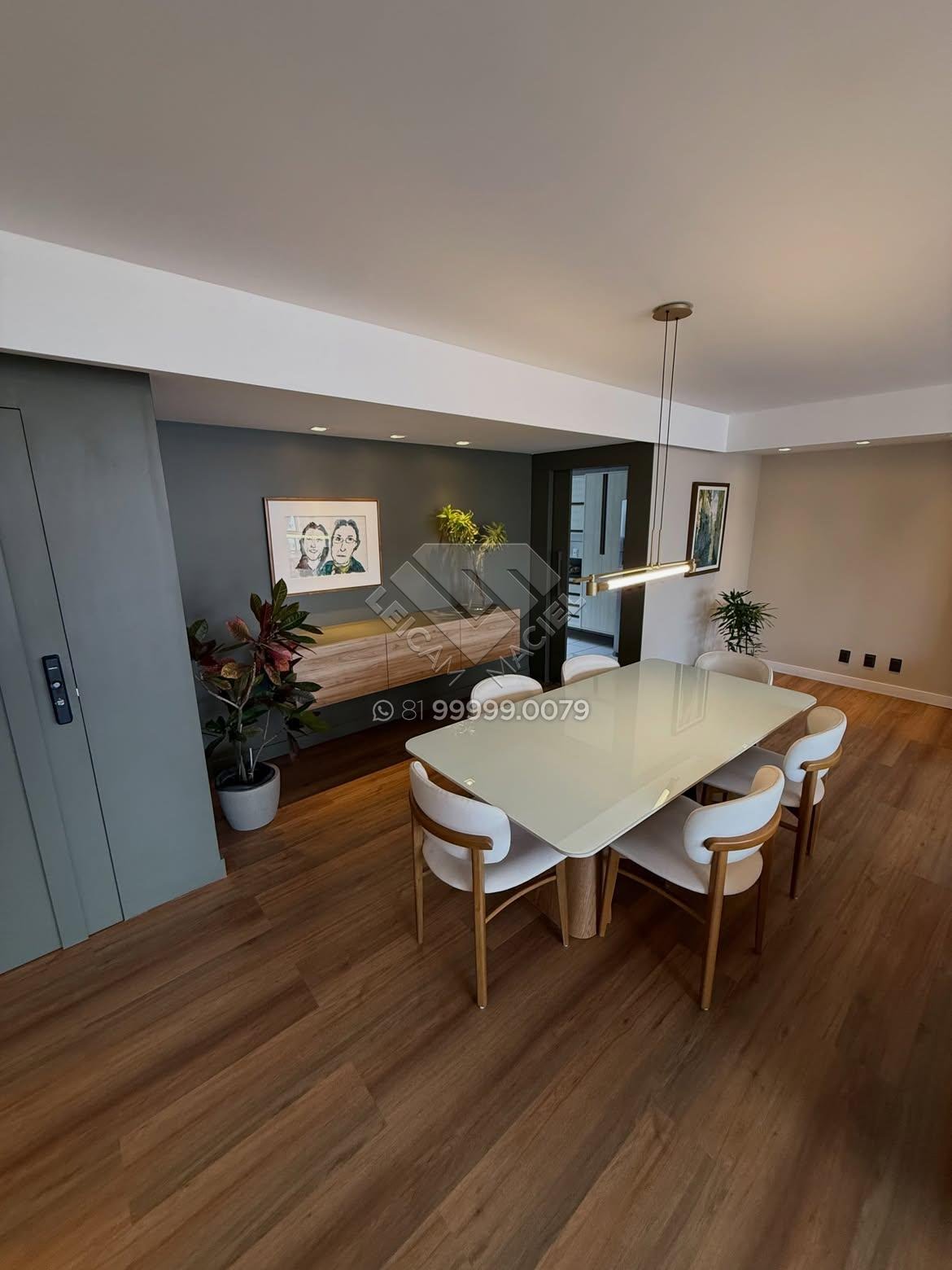 Compre Apartamento à venda com 135m² e 3 quartos em Casa Forte, Recife. Varanda integrada, 3 quartos (2 suítes), 2 vagas e lazer. Agende visita com Leicam Maciel.