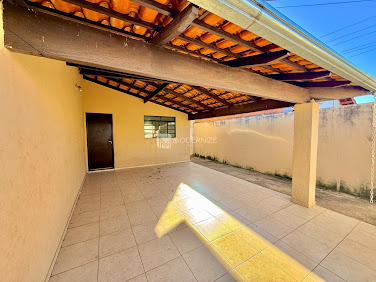 Casa em Loteamento Parque das Mangueiras  -  Catalão