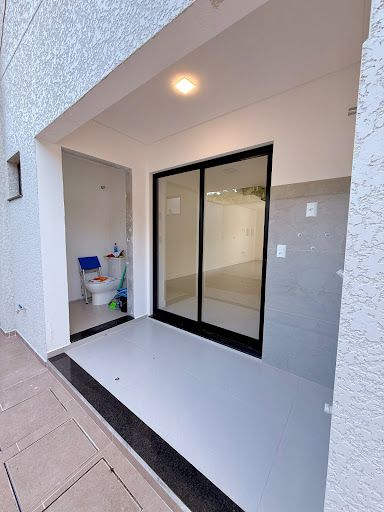 Casa em Bairro Rio Pequeno  -  Camboriú
