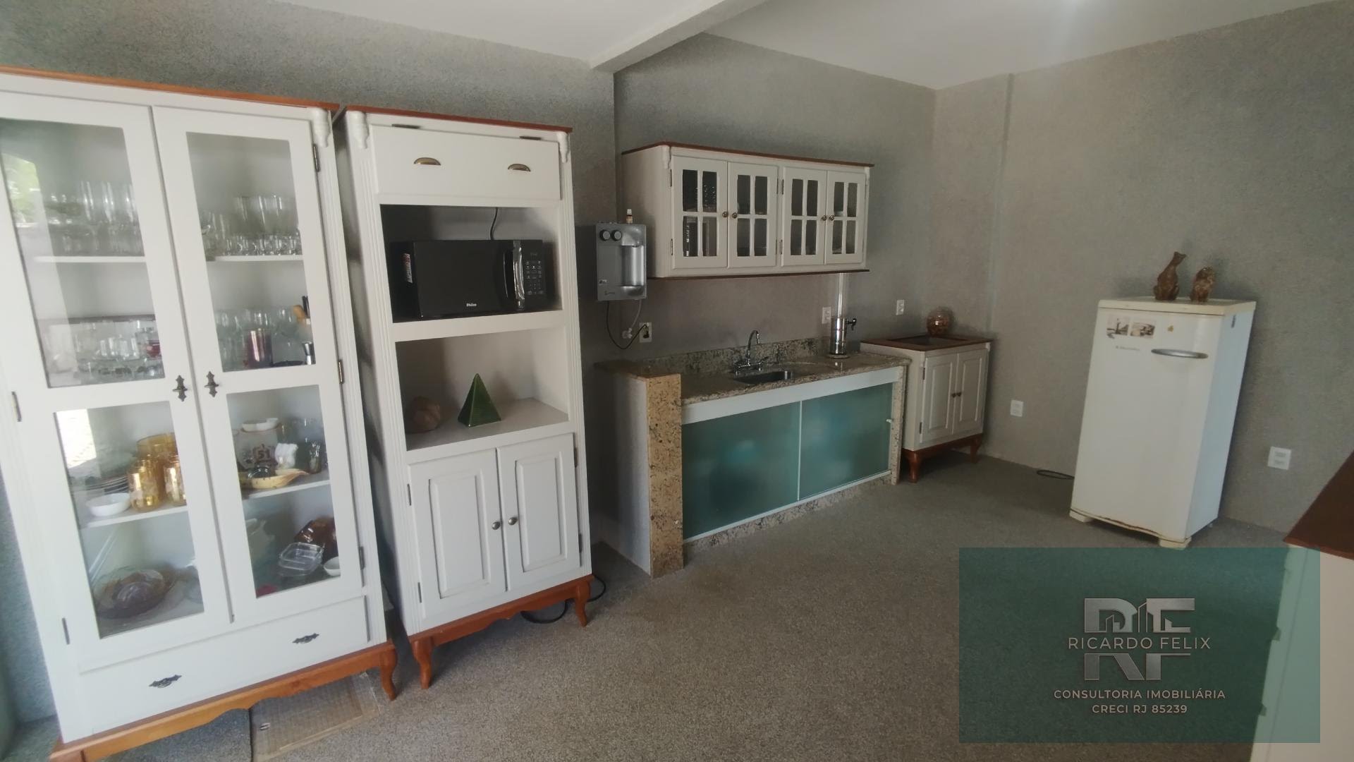 Casa à venda com 4 quartos, 1 suíte, 3 vagas e 343m² no Verdes Mares, Rio das Ostras (RJ) — foto 24 de 30