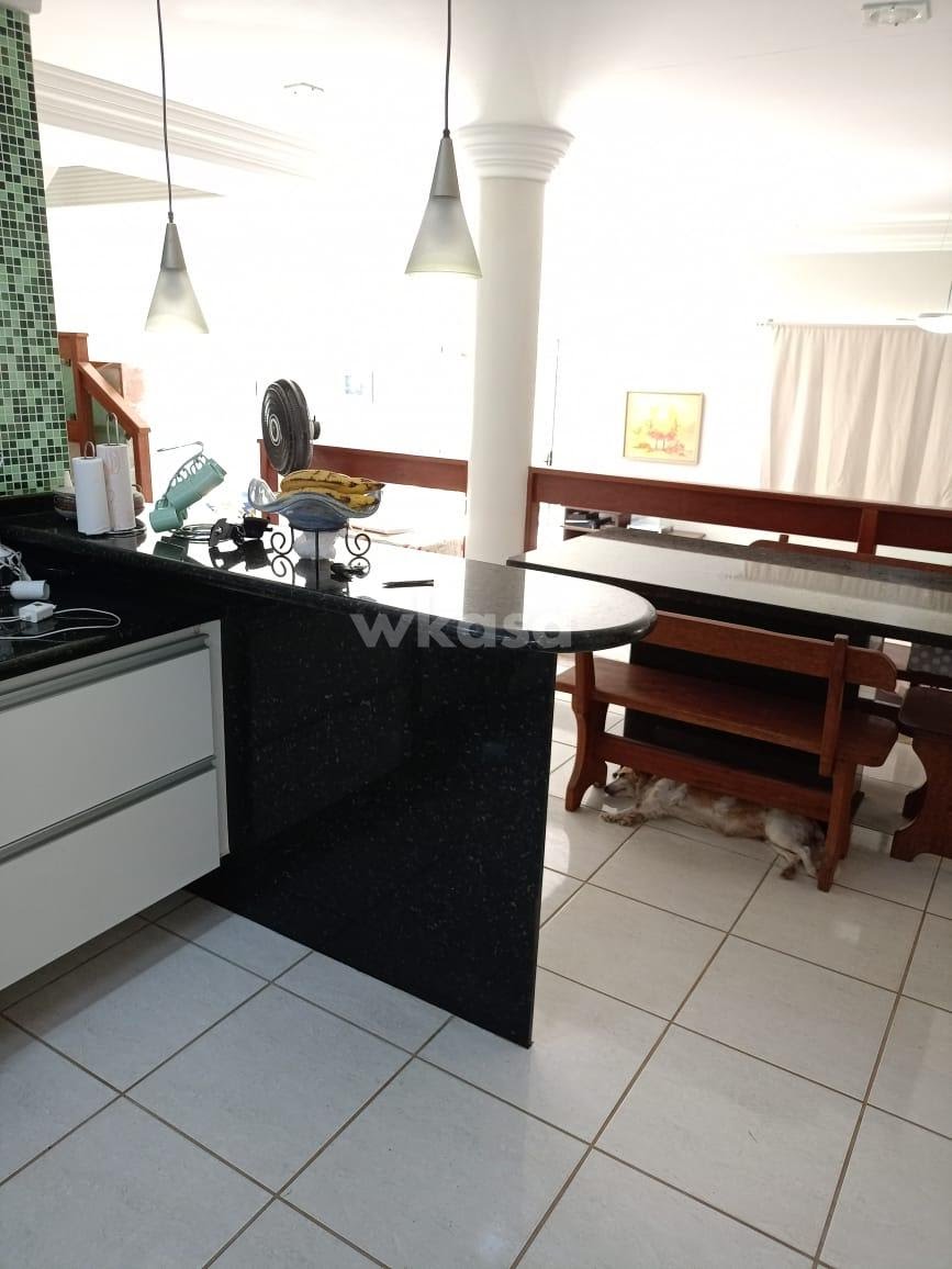 Casa à venda com 4 quartos, 3 suítes, 2 vagas e 205m² no Balneário de Carapebus, Serra (ES) — foto 21 de 30
